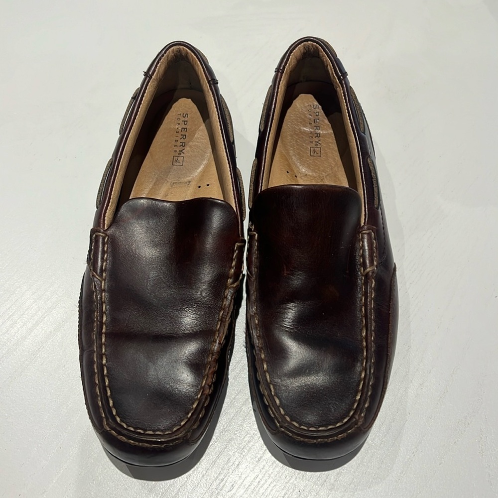 Men’s size 8 Sperry Venetian Driver loafer.